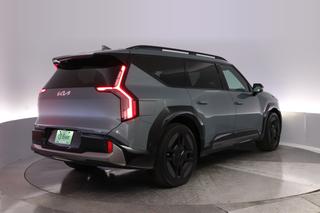 2024 Kia EV9 — photo 2 of 26