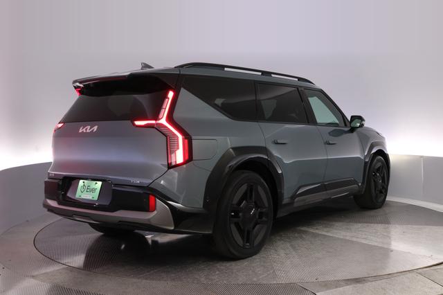 2024 Kia EV9 — photo 2 of 26
