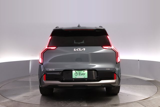 2024 Kia EV9 — photo 12 of 26