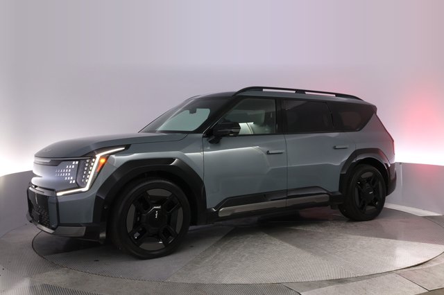 2024 Kia EV9 — photo 14 of 26