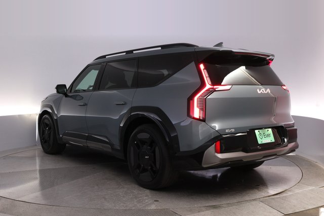 2024 Kia EV9 — photo 13 of 26