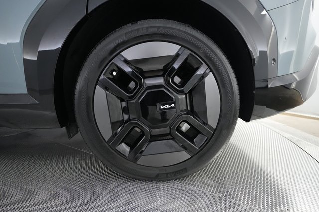 2024 Kia EV9 — photo 7 of 26