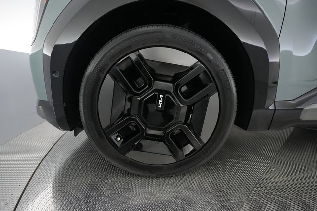 2024 Kia EV9 — photo 15 of 26