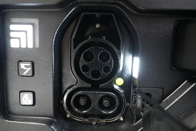 2024 Kia EV9 — photo 8 of 26