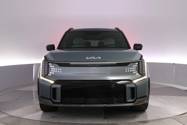 2024 Kia EV9 — photo 9 of 26