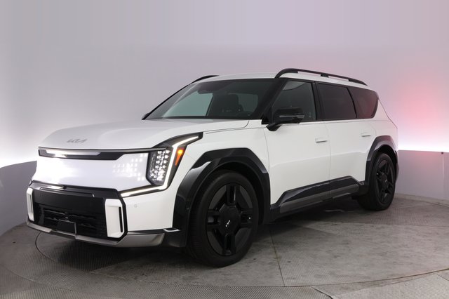 2024 Kia EV9 — VIN KNDAEFS57R6033377
