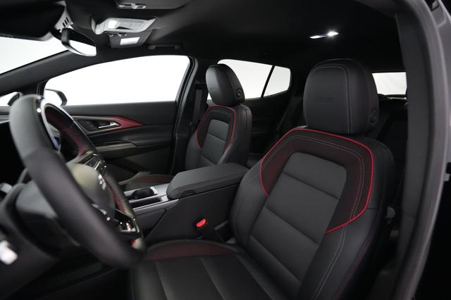 2024 Chevrolet Equinox EV — photo 3 of 18