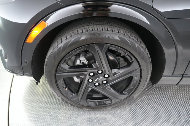 2024 Chevrolet Equinox EV — photo 14 of 18