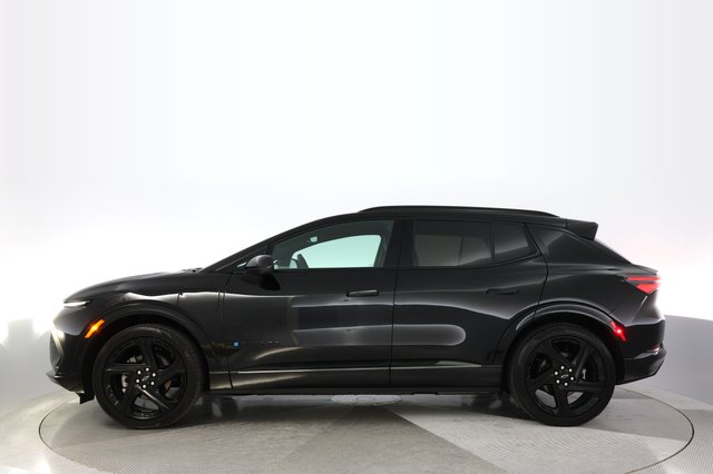 2024 Chevrolet Equinox EV — photo 12 of 18