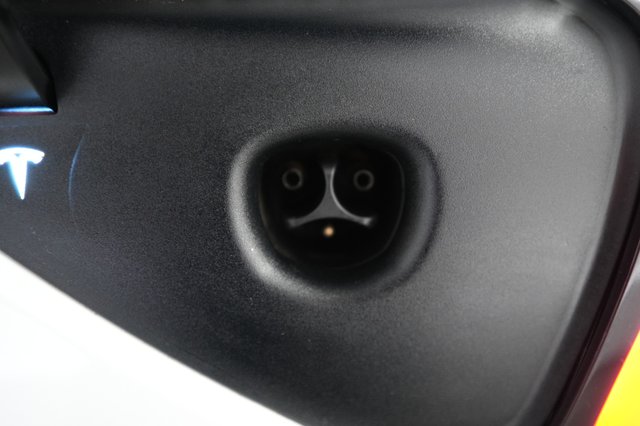 2021 Tesla Model Y — photo 8 of 24