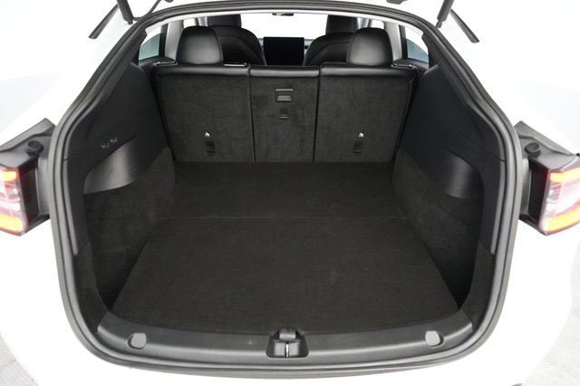 2021 Tesla Model Y — photo 6 of 24