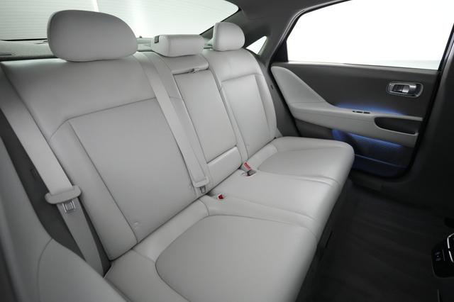 2023 Hyundai IONIQ 6 — photo 4 of 22