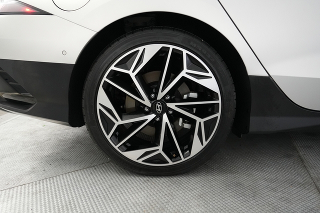 2023 Hyundai IONIQ 6