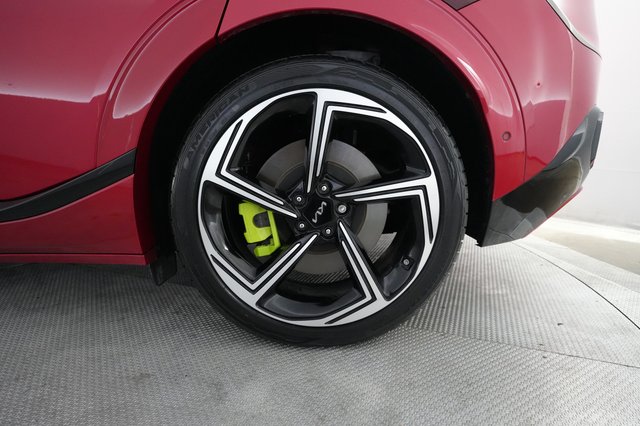 2023 Kia EV6 — photo 15 of 25