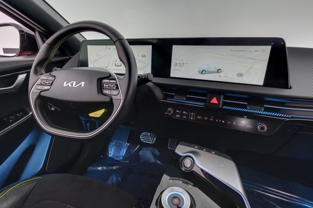 2023 Kia EV6 — photo 20 of 25