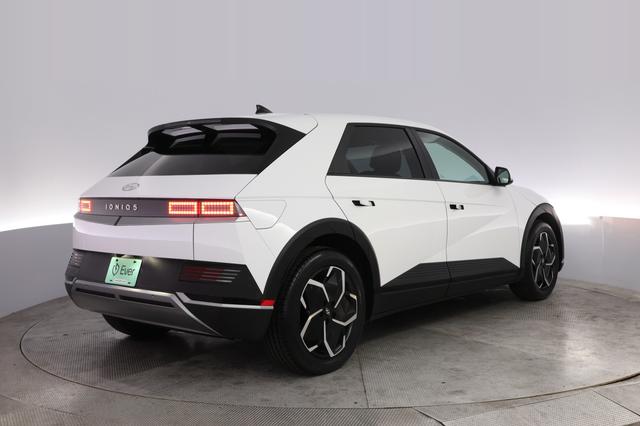 2024 Hyundai IONIQ 5 — photo 2 of 21