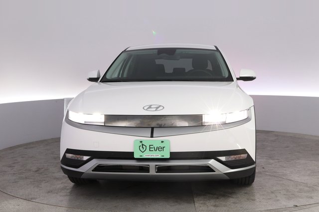 2024 Hyundai IONIQ 5 — photo 9 of 21
