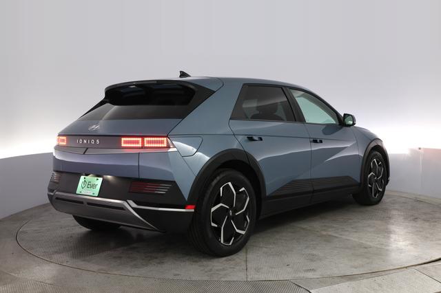2024 Hyundai IONIQ 5 — photo 2 of 21
