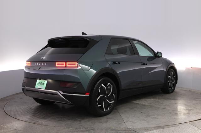 2024 Hyundai IONIQ 5 — photo 2 of 22