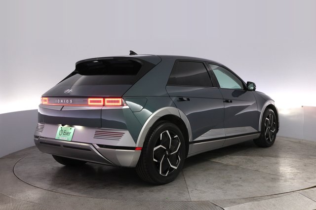 2024 Hyundai IONIQ 5 — photo 2 of 22