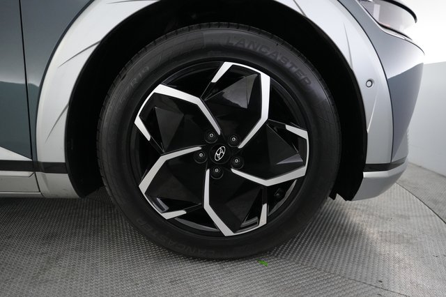 2024 Hyundai IONIQ 5 — photo 16 of 22