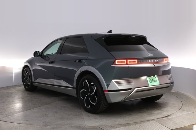 2024 Hyundai IONIQ 5 — photo 13 of 22