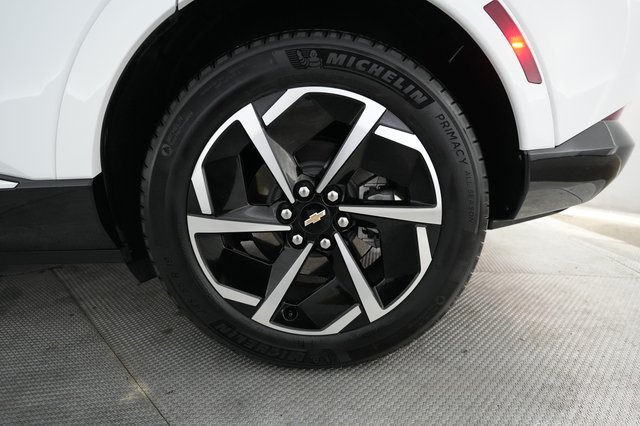 2024 Chevrolet Equinox EV — photo 7 of 23