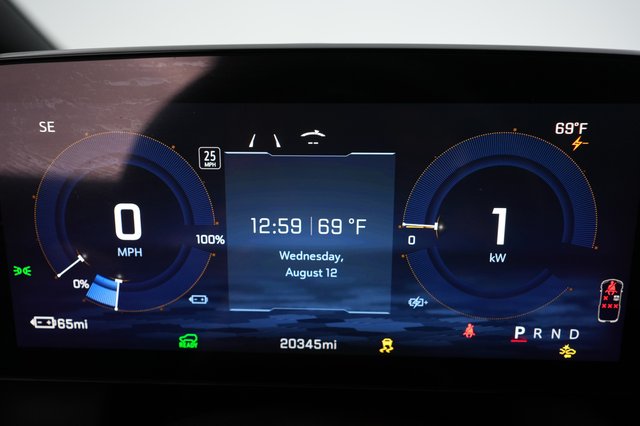 2024 Chevrolet Equinox EV — photo 5 of 23