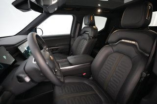 2025 Rivian R1T — photo 3 of 22