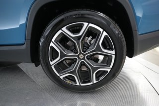 2025 Rivian R1T — photo 7 of 22