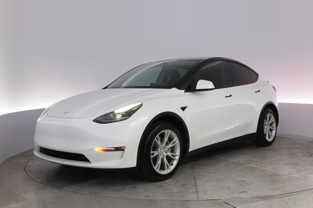 2023 Tesla Model Y — VIN 7SAYGDEE7PF616674