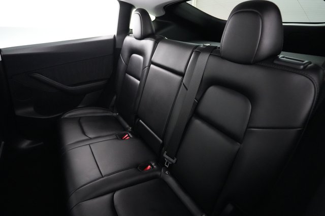 2023 Tesla Model Y — photo 19 of 21
