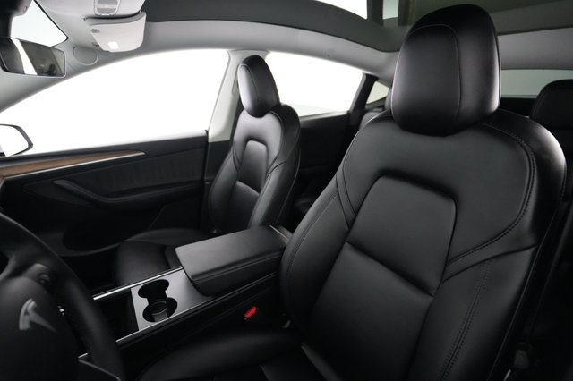 2023 Tesla Model Y — photo 3 of 21