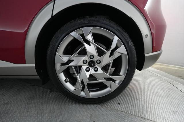 2023 Genesis GV60 — photo 7 of 24