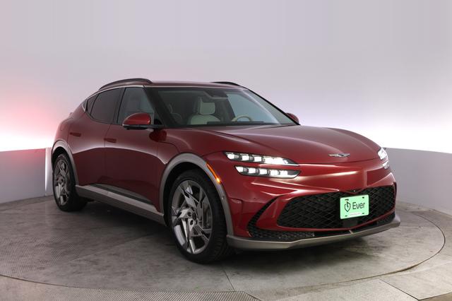 2023 Genesis GV60 — photo 10 of 24
