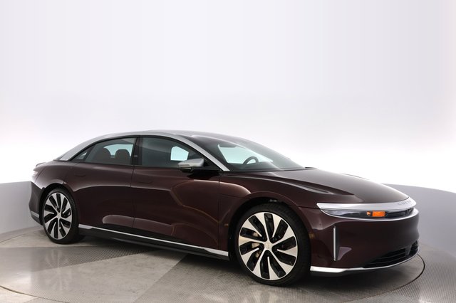 2022 Lucid Air — photo 11 of 24