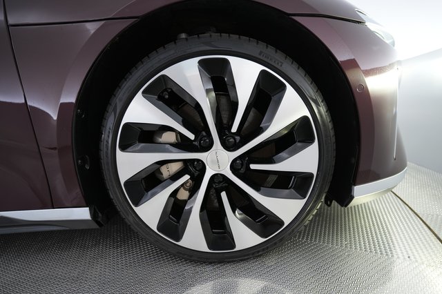 2022 Lucid Air — photo 16 of 24