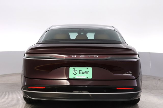 2022 Lucid Air — photo 12 of 24