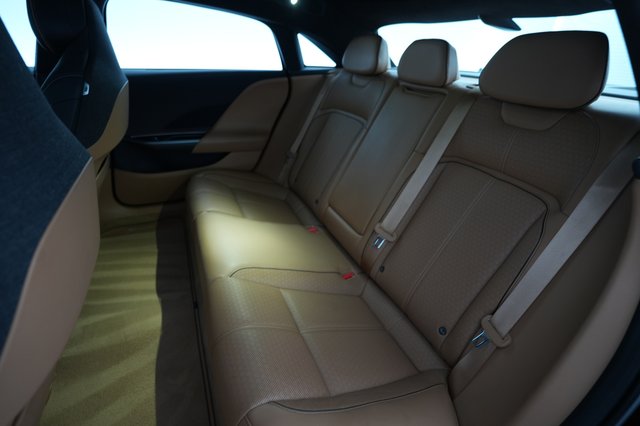 2022 Lucid Air — photo 19 of 24
