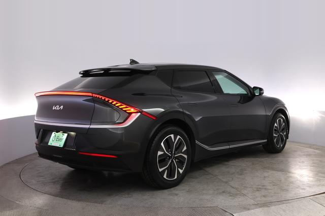 2024 Kia EV6 — photo 2 of 23