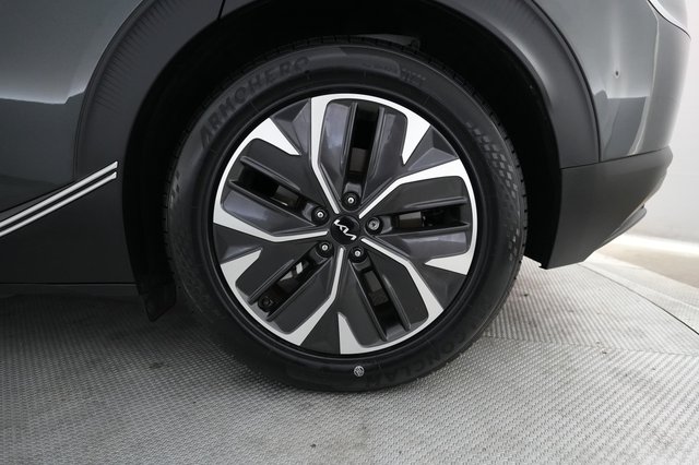 2024 Kia EV6 — photo 7 of 23