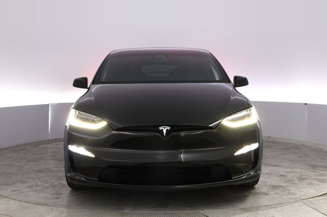 2023 Tesla Model X — photo 9 of 30