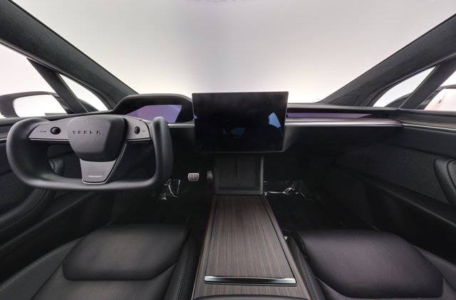 2023 Tesla Model X — photo 23 of 30