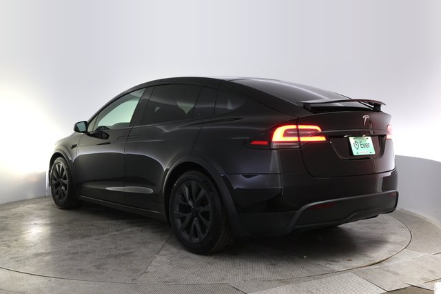 2023 Tesla Model X — photo 13 of 30