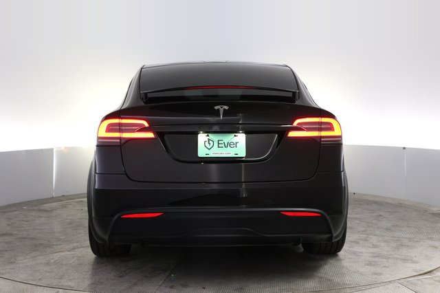 2023 Tesla Model X — photo 12 of 30