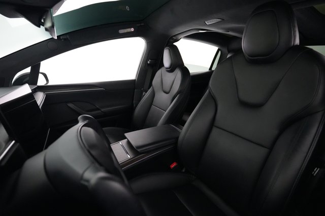 2023 Tesla Model X — photo 3 of 30