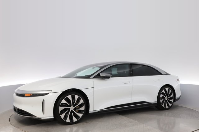 2022 Lucid Air — photo 14 of 27