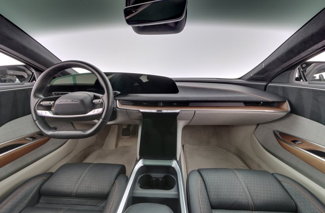 2022 Lucid Air — photo 21 of 27