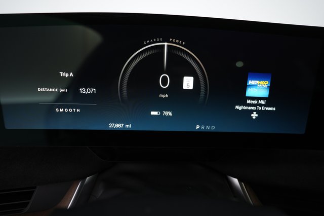 2022 Lucid Air — photo 5 of 27