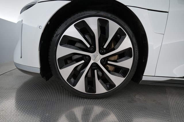 2022 Lucid Air — photo 16 of 27